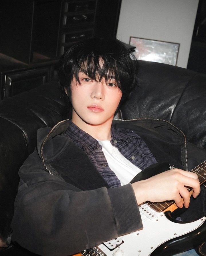 Latest photo of Beomgyu (TOMORROW X TOGETHER)