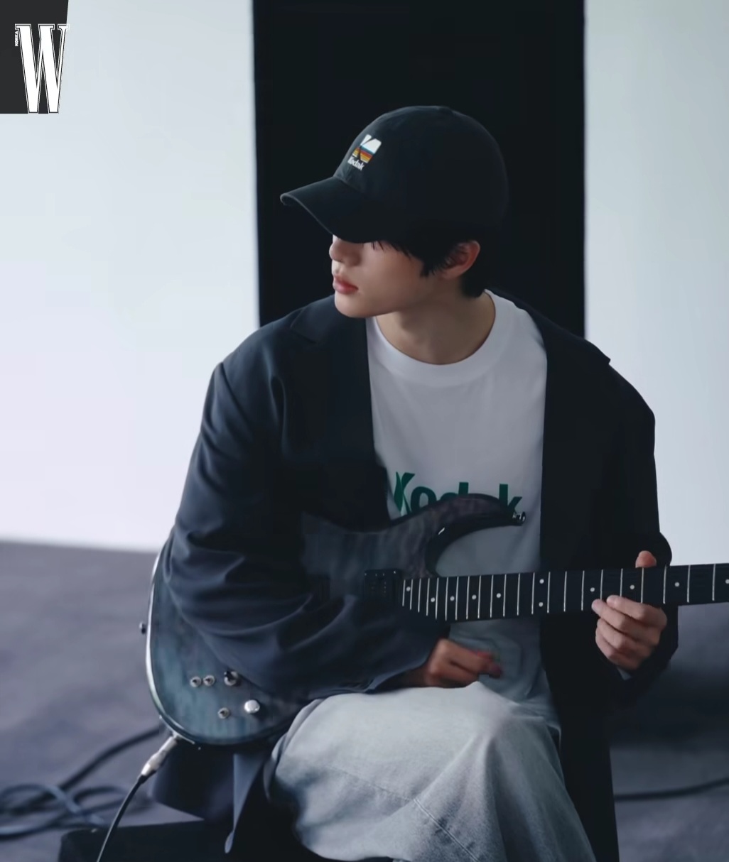 杋圭 (TOMORROW X TOGETHER)粉丝拍下的瞬间