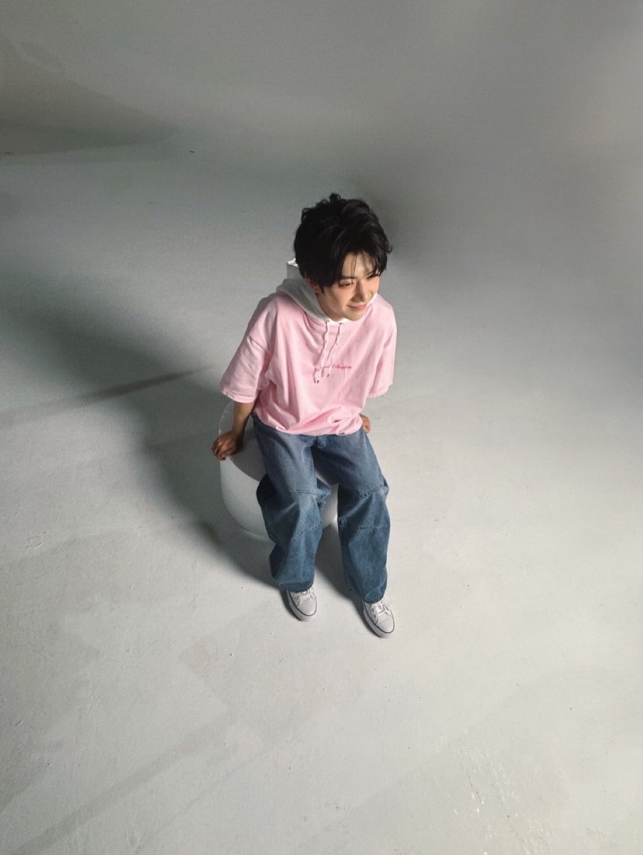 A moment captured by Seok Matthew (ZEROBASEONE)'s fan