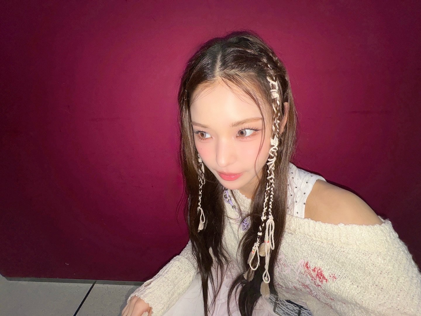 Behind-the-scenes cut of Mai (izna)