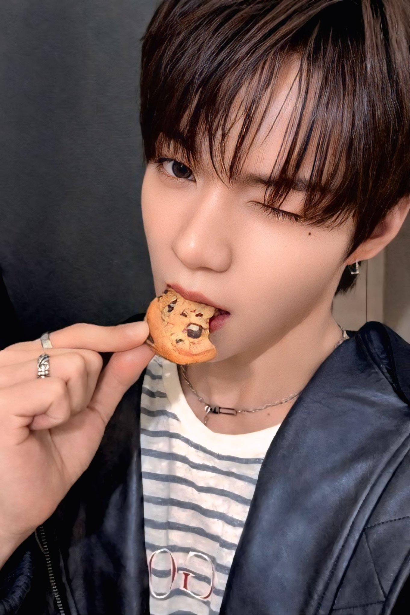 Behind-the-scenes cut of JL (AHOF)