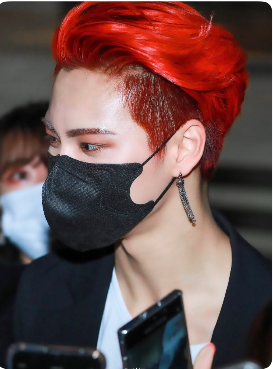 Behind-the-scenes cut of Seonghwa (ATEEZ)