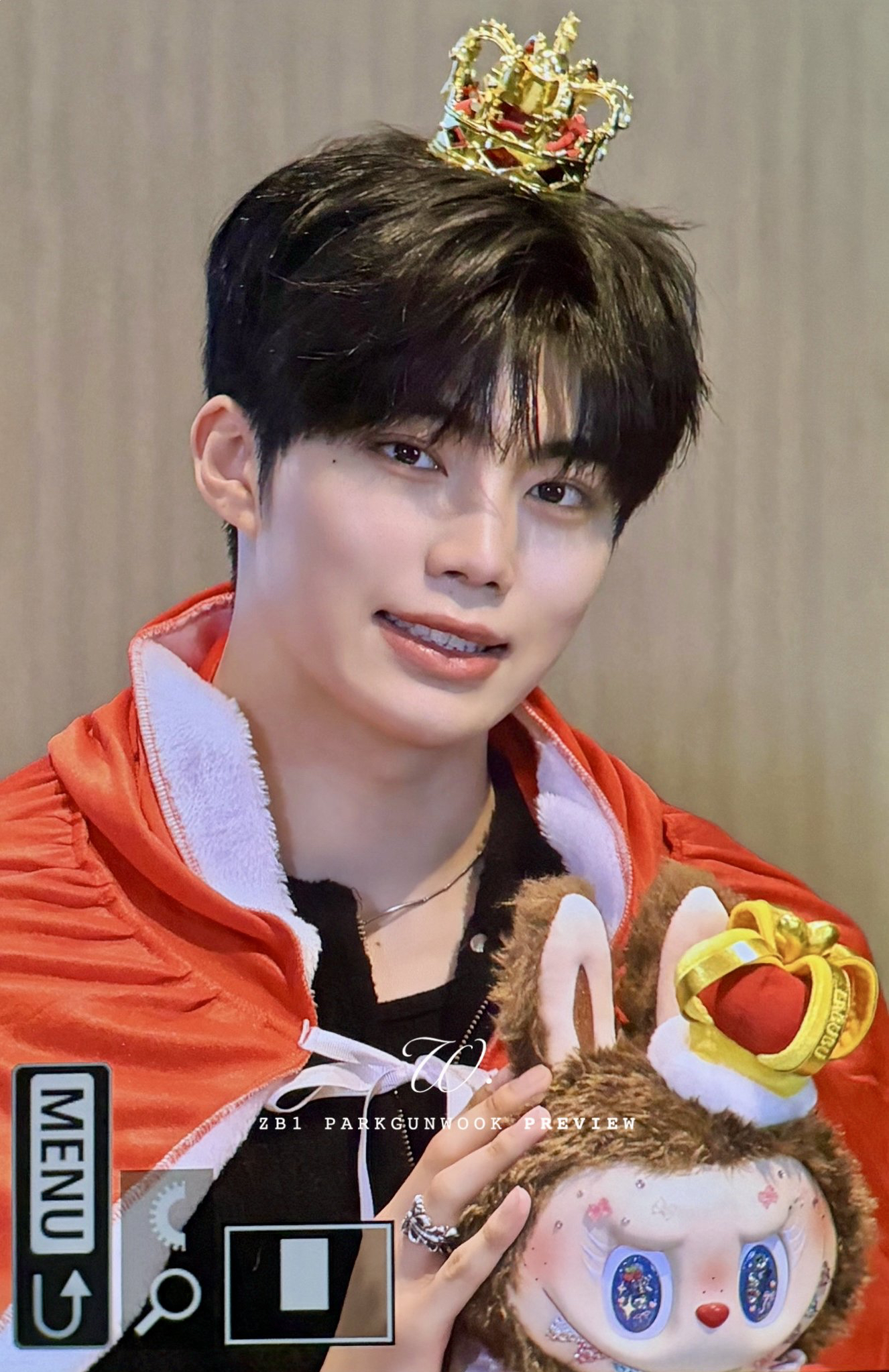 Recent activity shot of Park Gunwook (ZEROBASEONE)