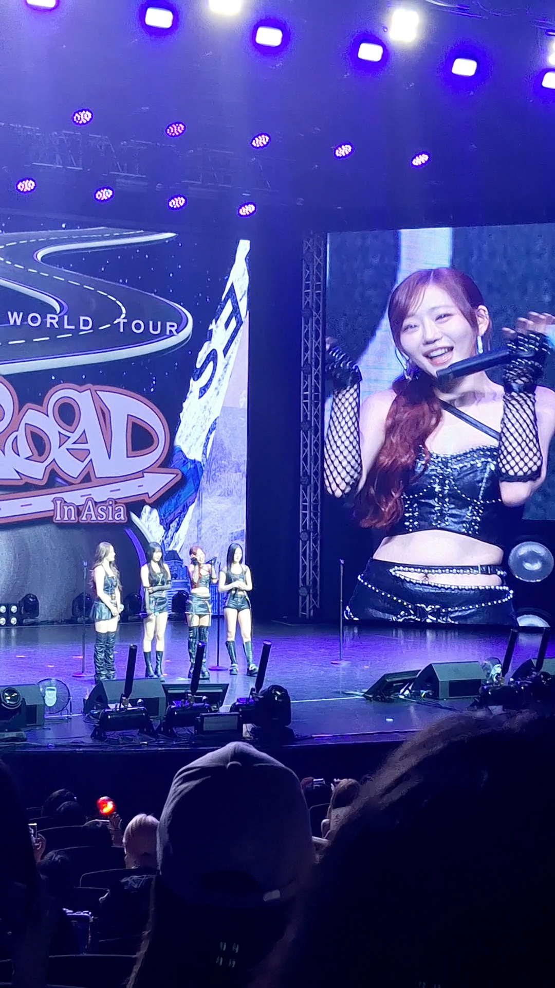 Fandom-recommended wallpaper image of KISS OF LIFE