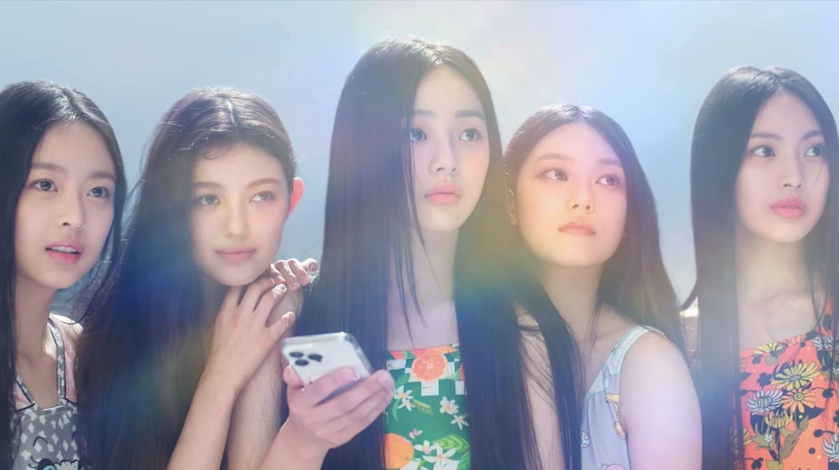 뉴진스의 최신 사진