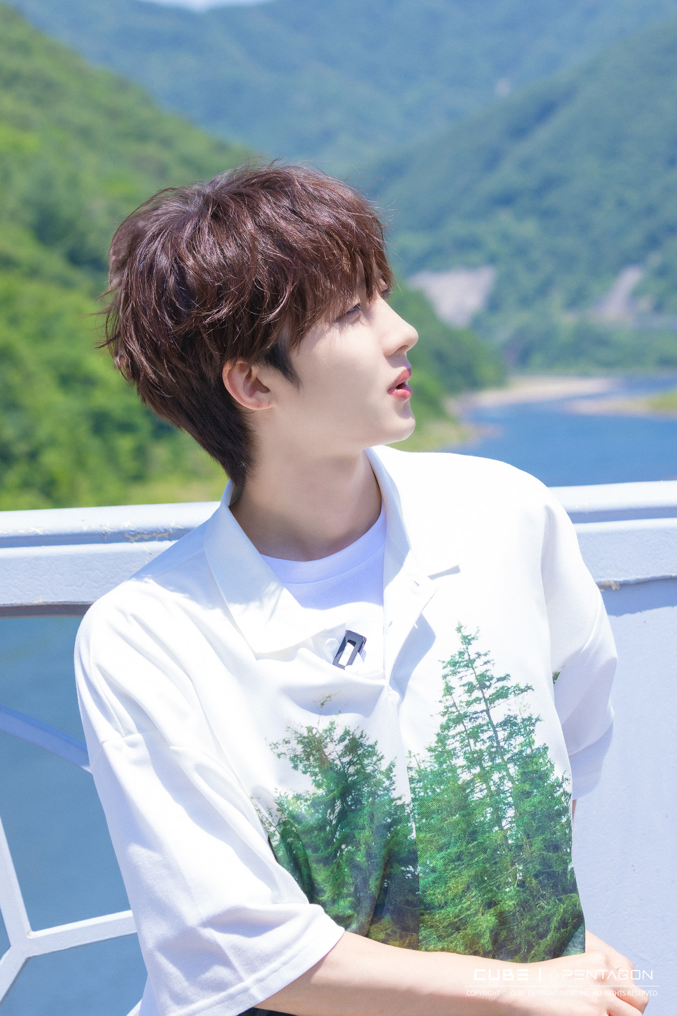 Behind-the-scenes cut of Hui (PENTAGON)