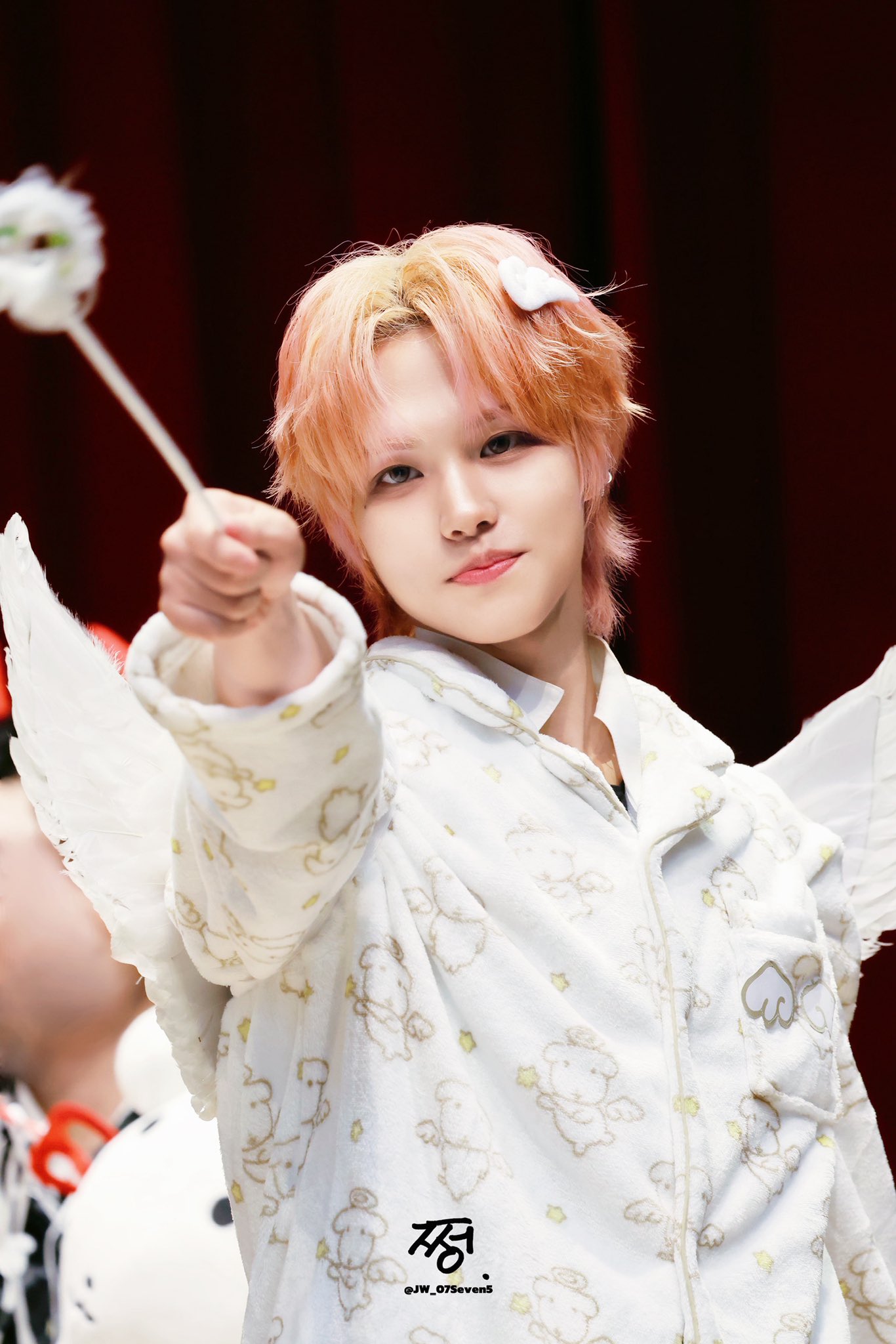 A moment captured by Park Juwon (AHOF)'s fan