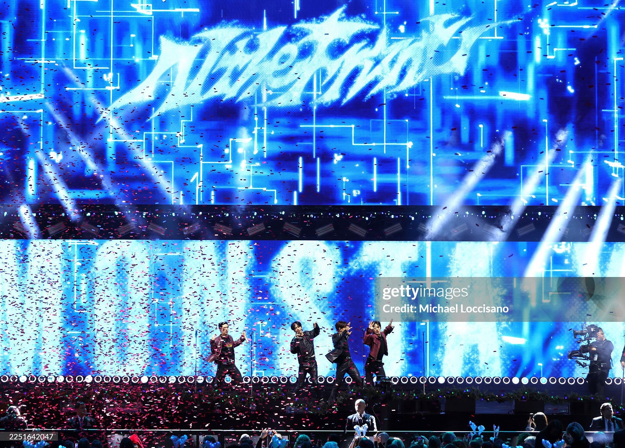 Foto aktivitas terbaru Shownu (MONSTA X)