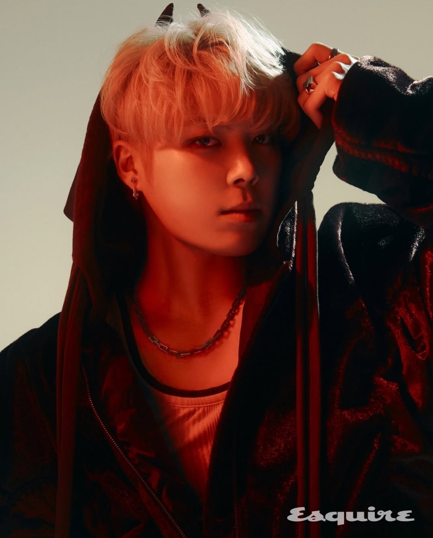 A moment captured by Yeonho (VERIVERY)'s fan