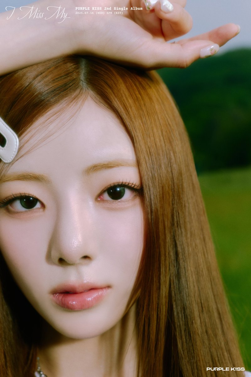 Behind-the-scenes cut of PURPLE K!SS