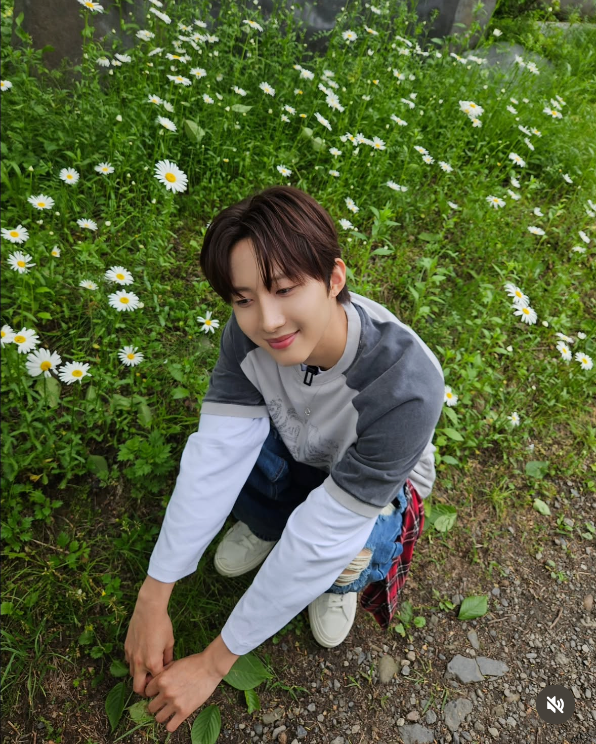 Behind-the-scenes cut of Hui (PENTAGON)