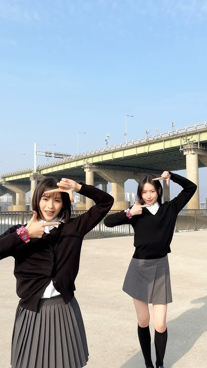 Behind-the-scenes cut of Kasahara Momona (ME:I)