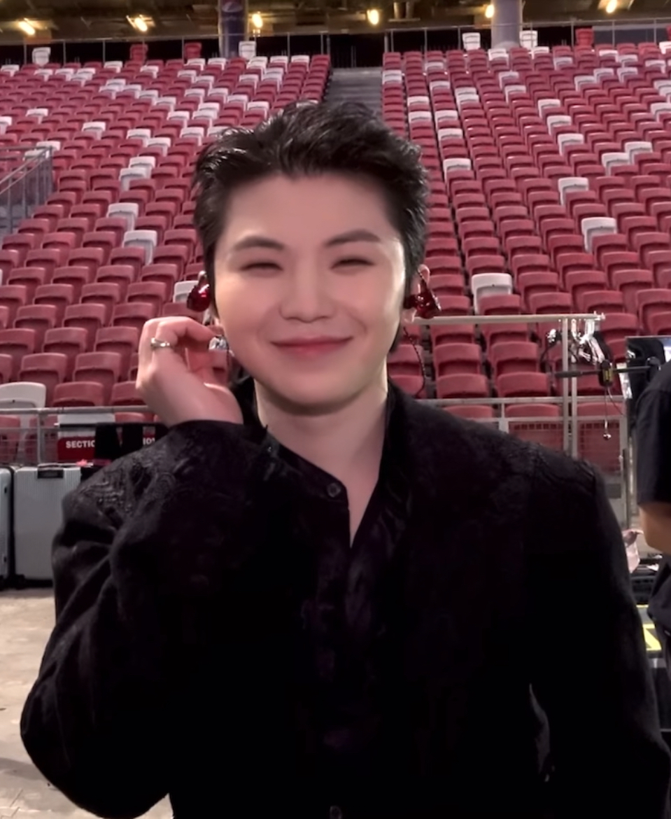 Latest photo of Woozi (SEVENTEEN)