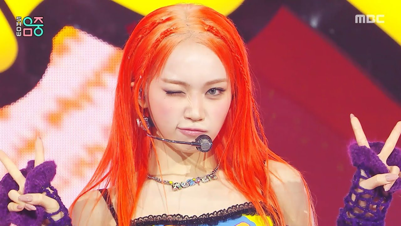 Recent activity shot of LE SSERAFIM