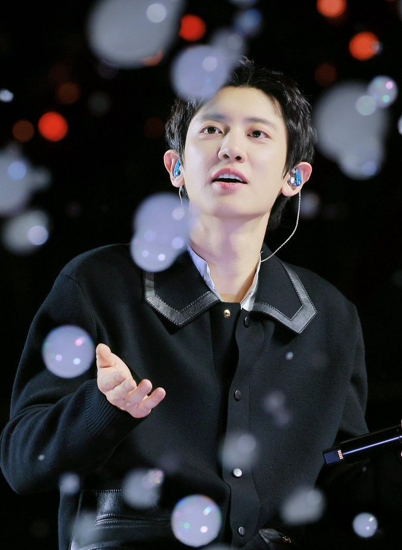 Foto aktivitas terbaru Chanyeol (EXO)