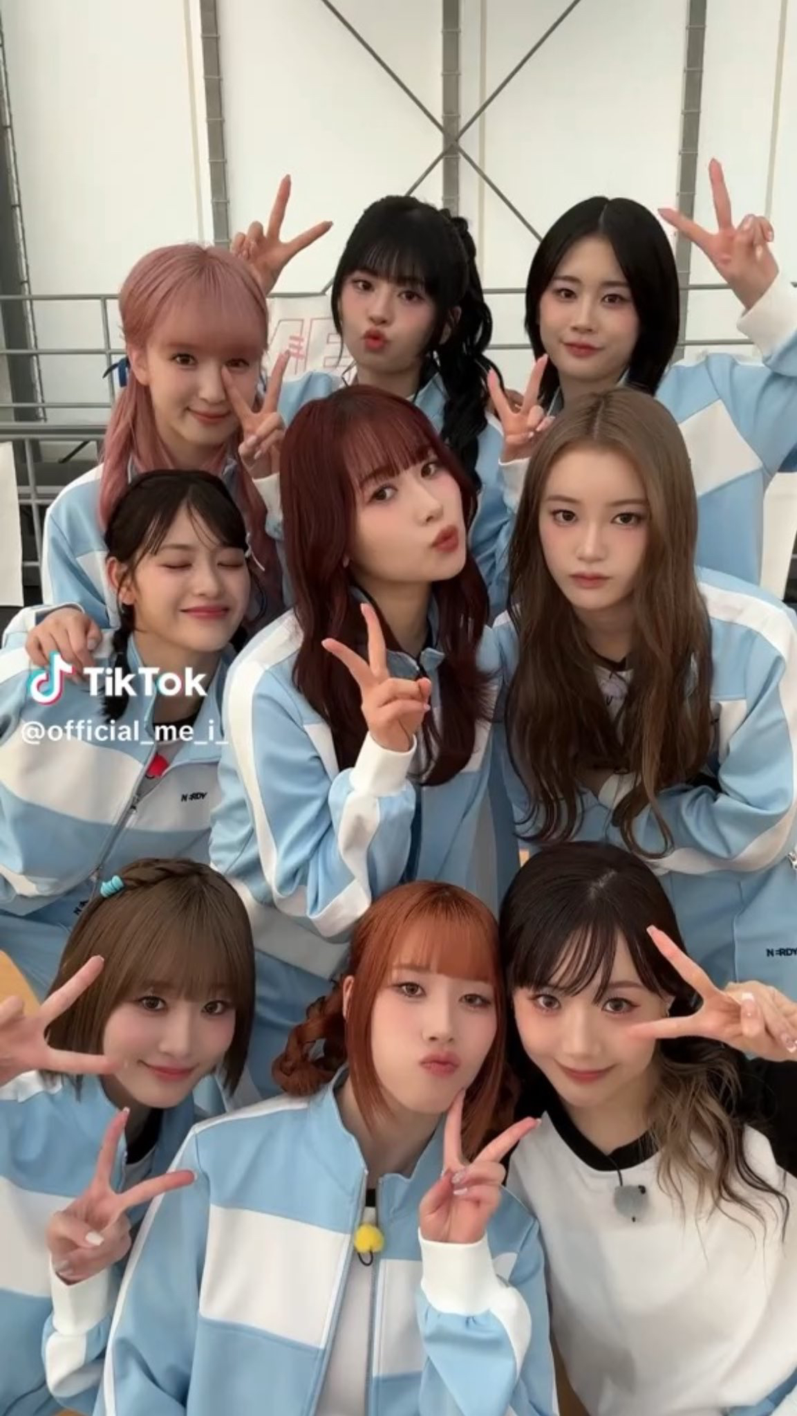 The most beloved wallpaper among ME:I's fans