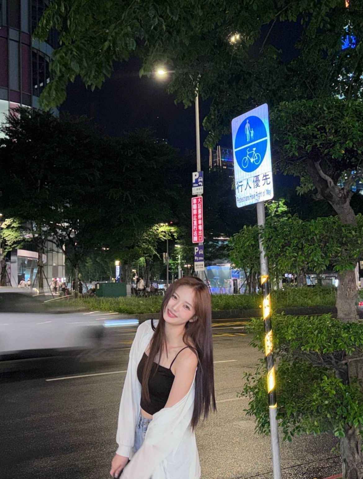 Recent activity shot of Lee JiWoo (tripleS)
