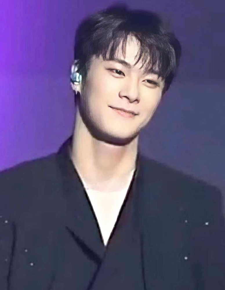 Recent activity shot of Moonbin (ASTRO)