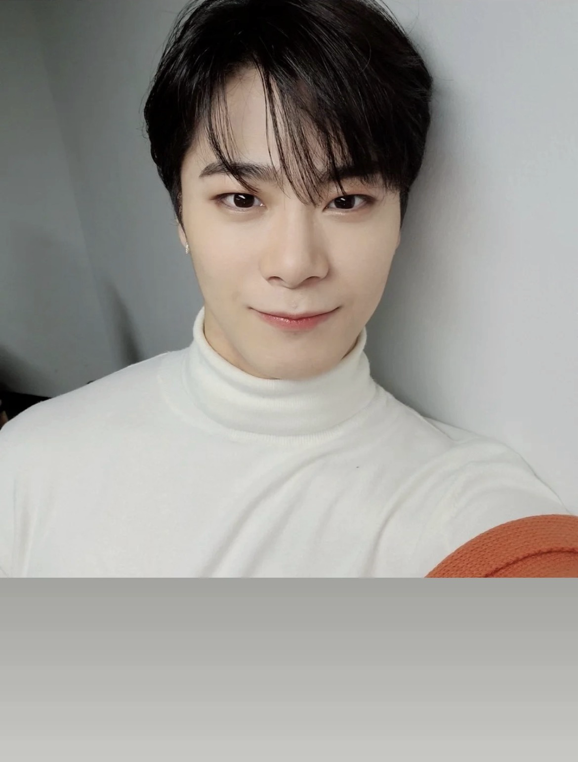 Behind-the-scenes cut of Moonbin (ASTRO)
