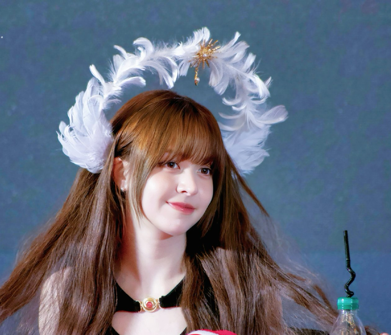 A moment captured by LILY (NMIXX)'s fan