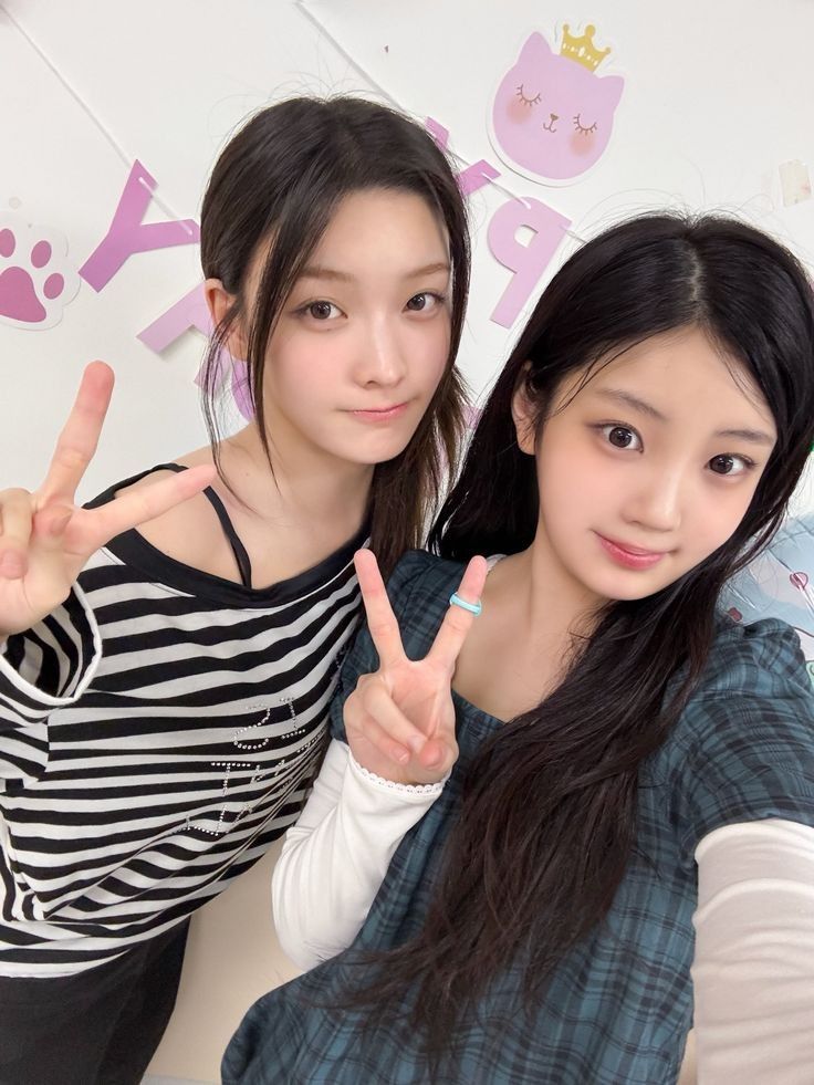 Recent activity shot of Wonhee (ILLIT)