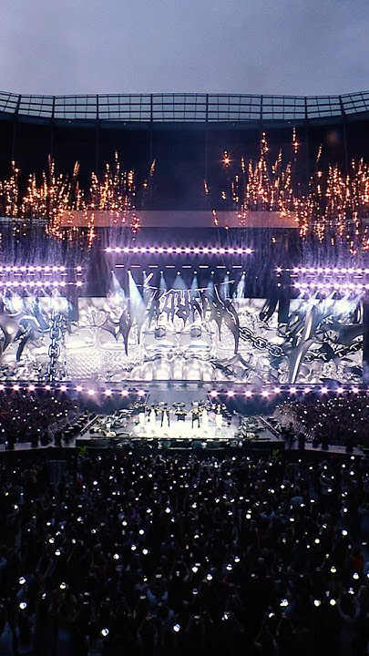 The most beloved wallpaper among Stray Kids's fans