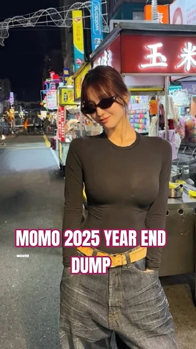 A heartfelt wallpaper shared by Momo (TWICE)'s fans