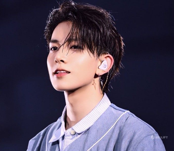 Foto terbaru Heeseung (ENHYPEN)