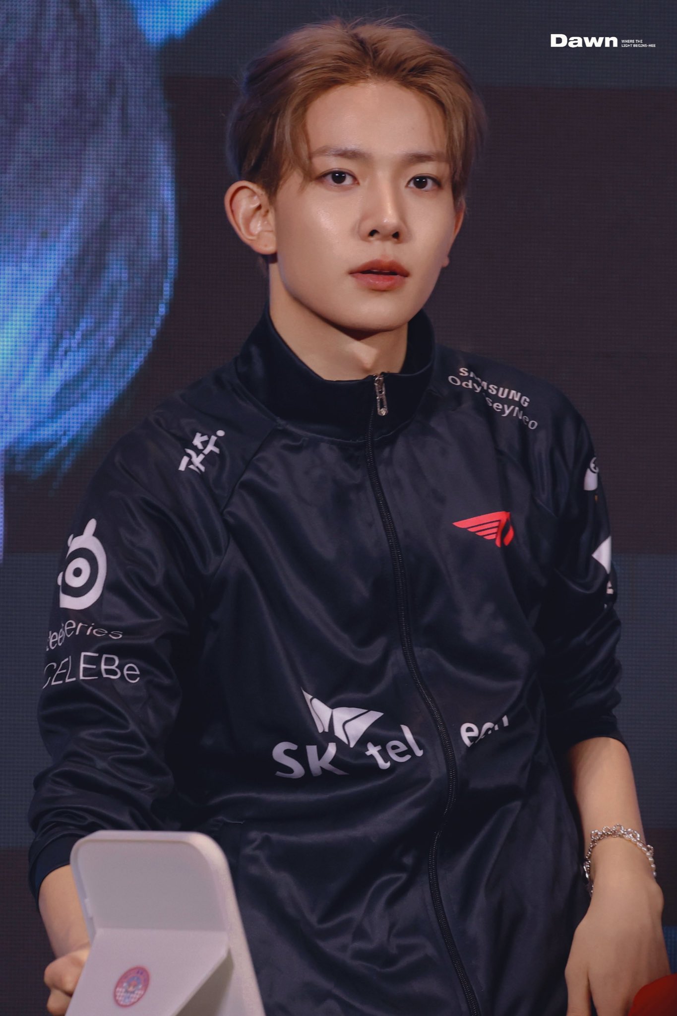 Foto terbaru Heeseung (ENHYPEN)
