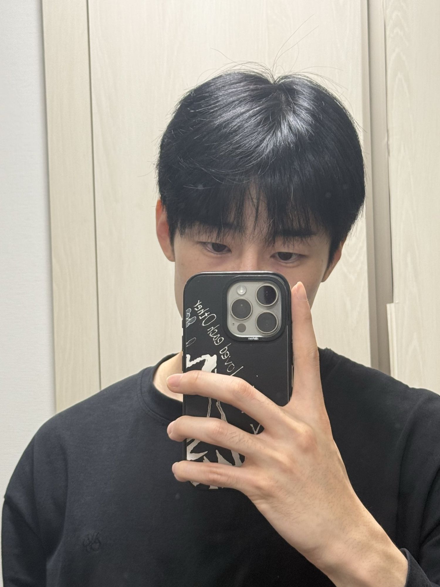 Recent activity shot of Han Seungwoo