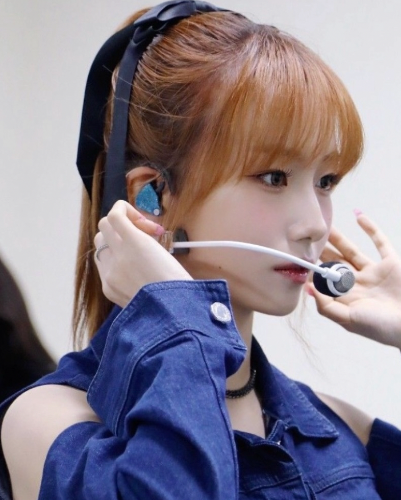 Foto terbaru Seo Youngeun (Kep1er)