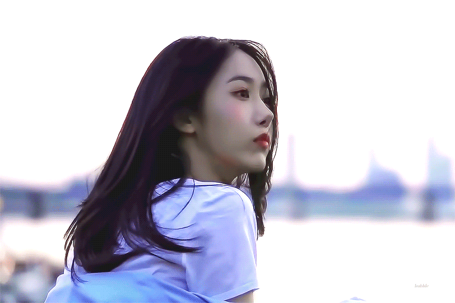 A moment captured by SinB (GFRIEND, VIVIZ)'s fan