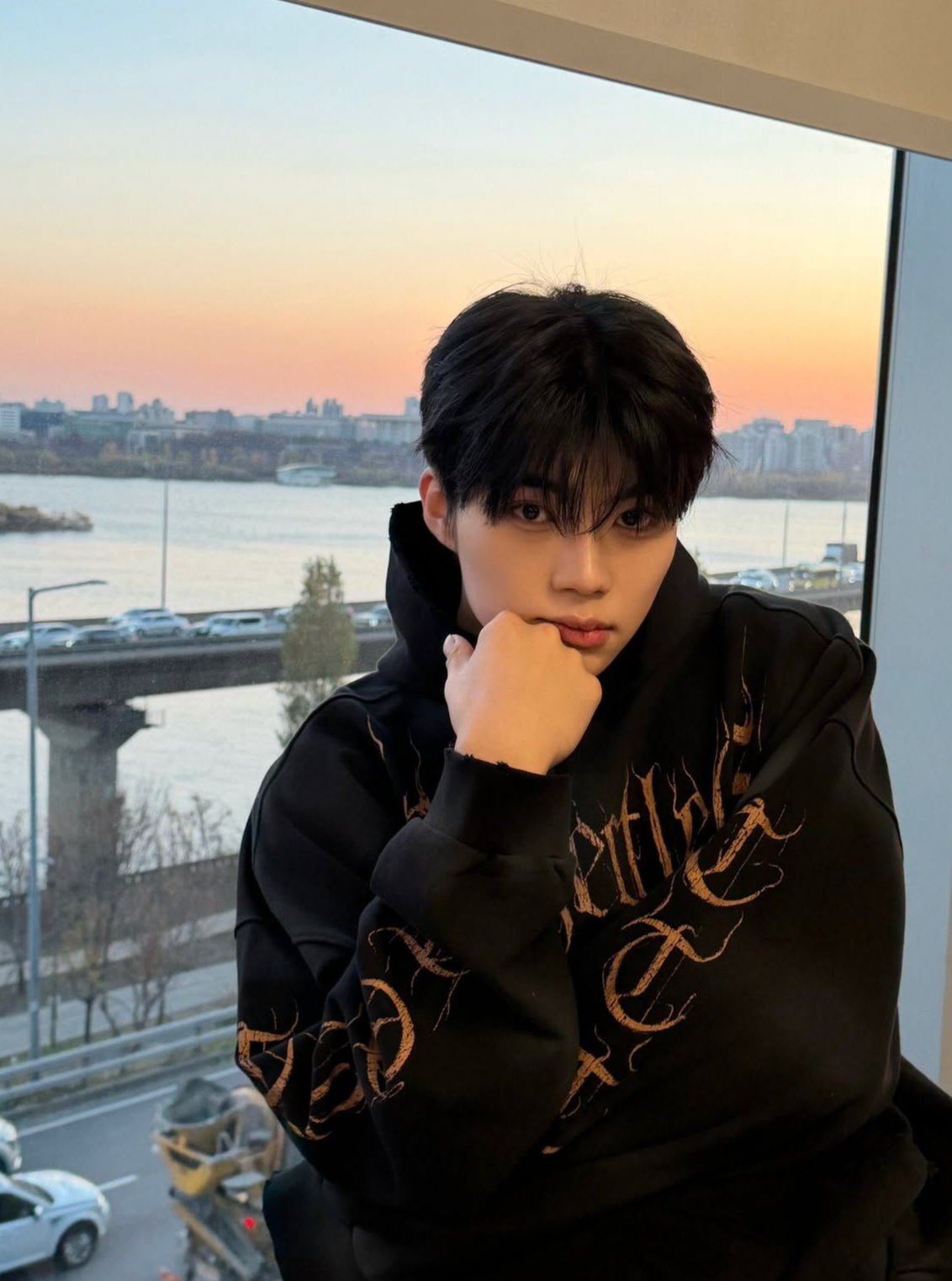 Potret di balik layar Park Gunwook (ZEROBASEONE)