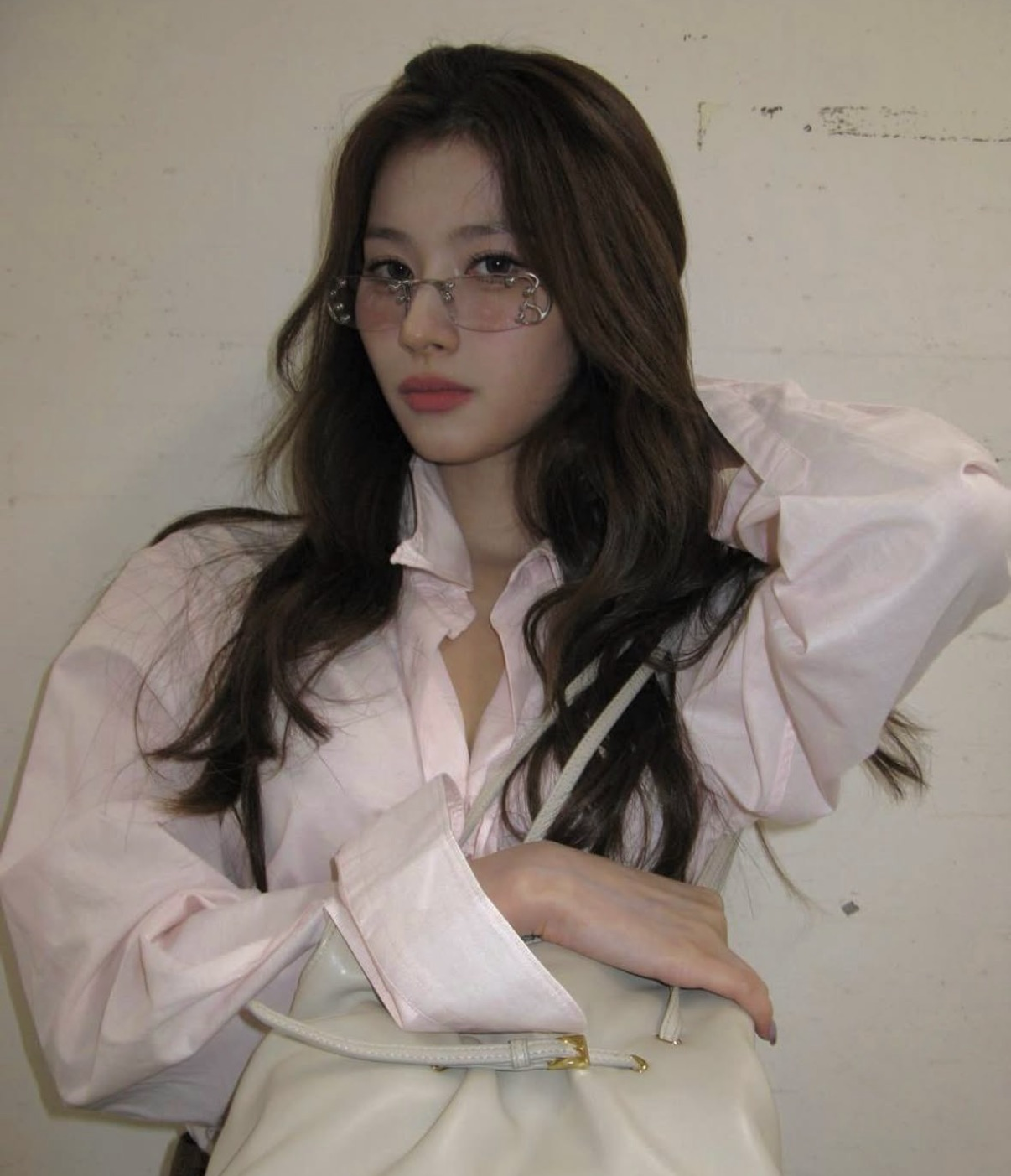 Latest photo of Sana (TWICE)