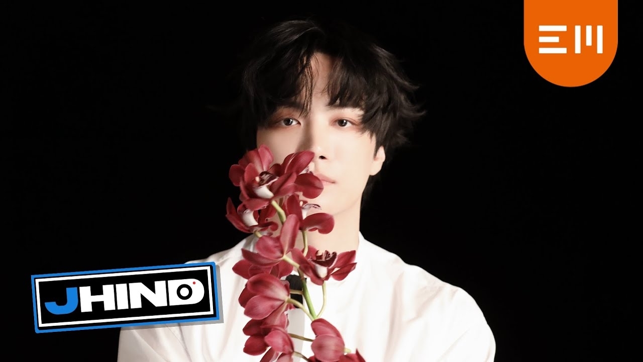 A moment captured by Kim Jonghyeon's fan