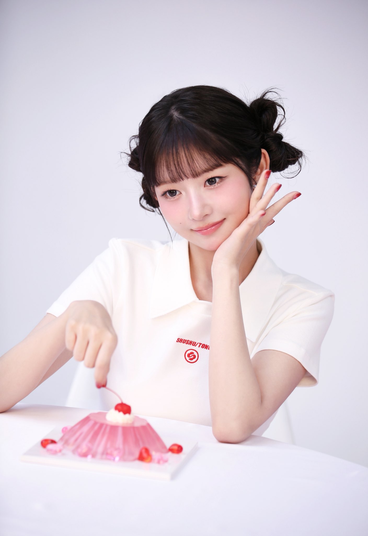 Latest photo of Rei (IVE)