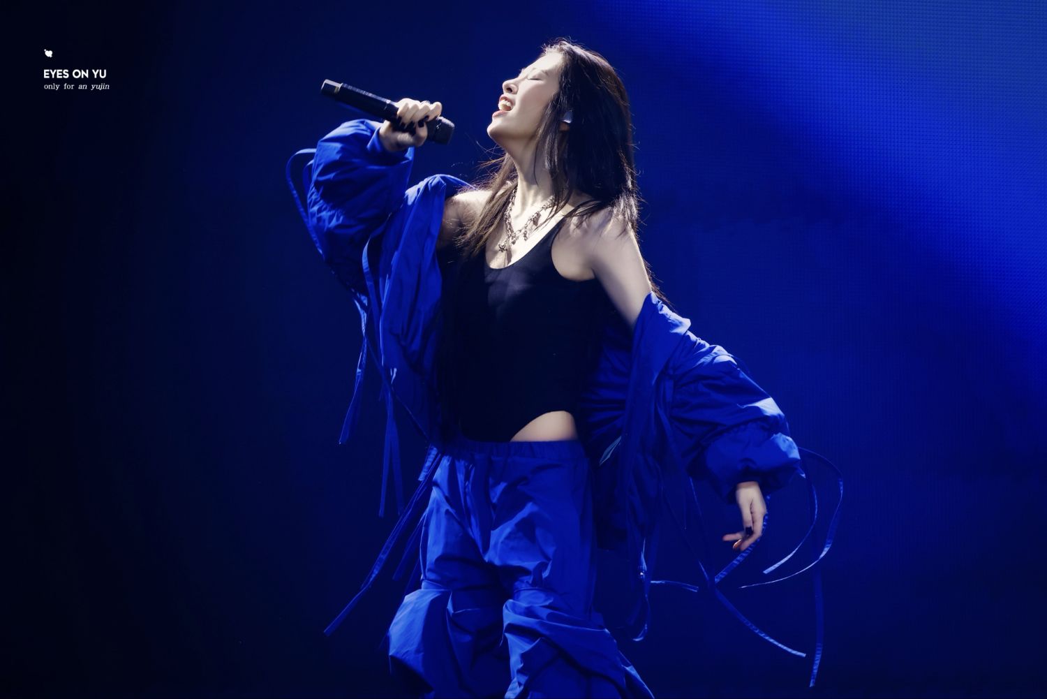 Foto aktivitas terbaru An Yujin (IVE)