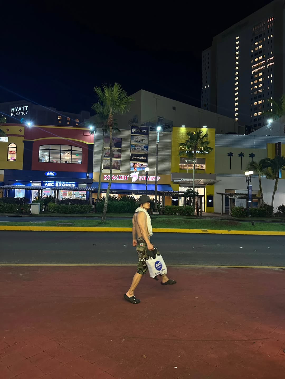 Momen yang diabadikan oleh penggemar BOBBY (iKON)