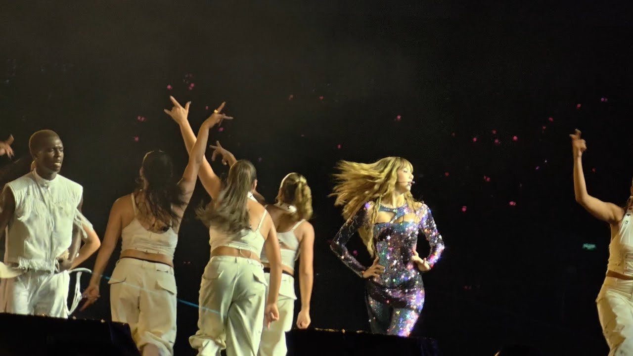 Potret di balik layar Lisa (BLACKPINK)