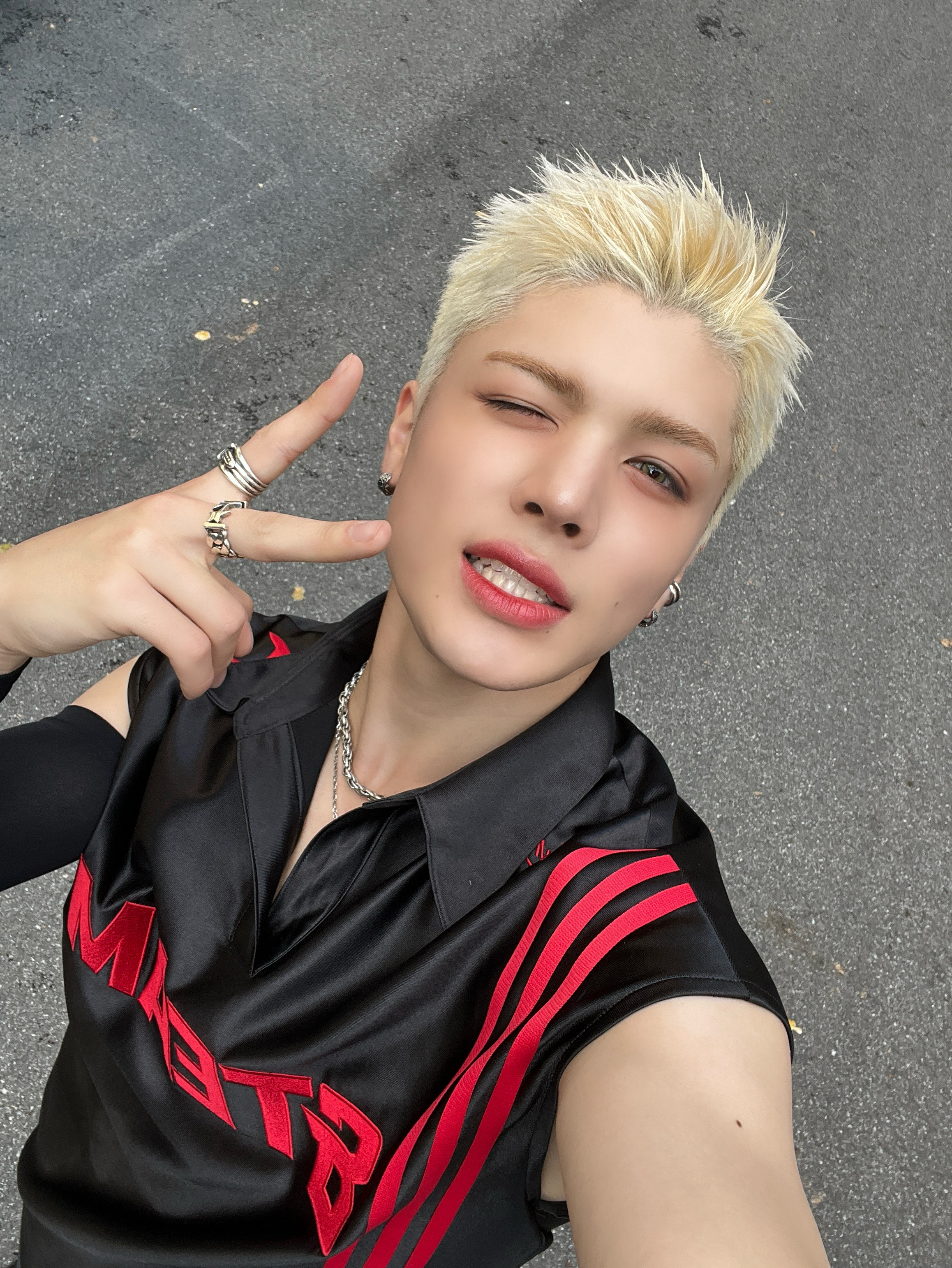 Recent activity shot of Maki (&TEAM)