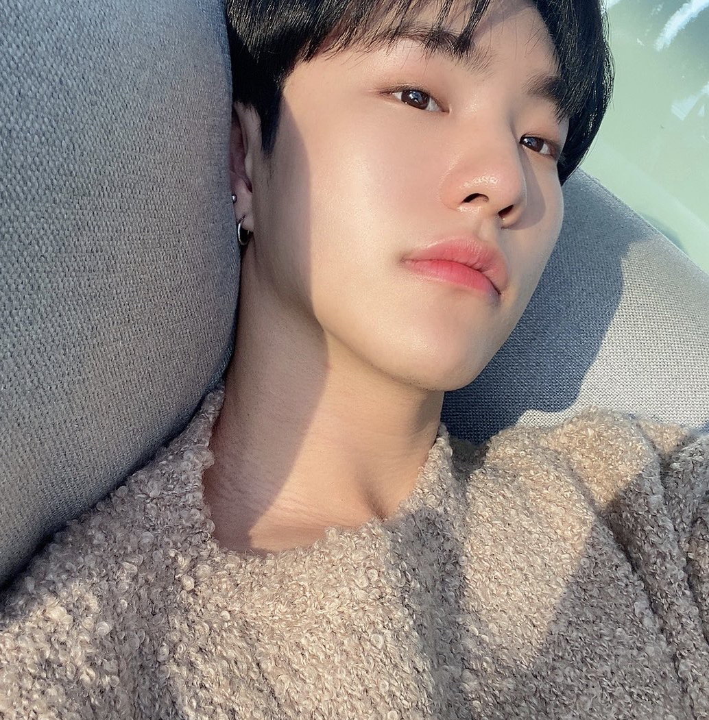 Recent activity shot of Hoshi (SEVENTEEN)