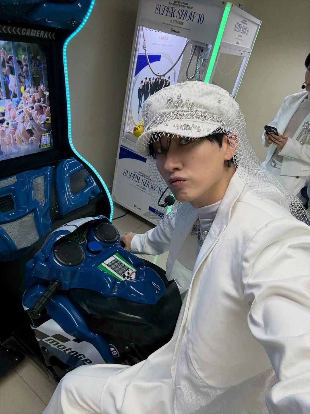 Recent activity shot of Eunhyuk (Super Junior)