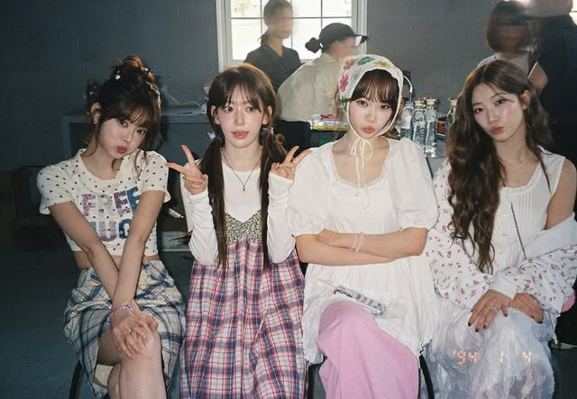 A moment captured by Kim Chaewon (LE SSERAFIM)'s fan
