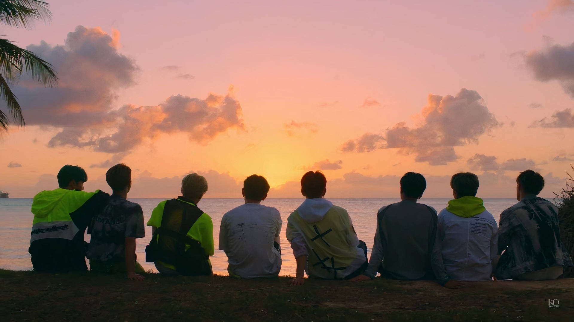 Trending idol content in the community