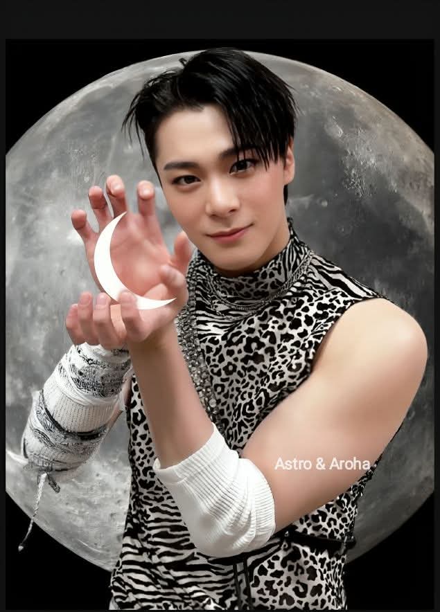 Latest photo of Moonbin (ASTRO)