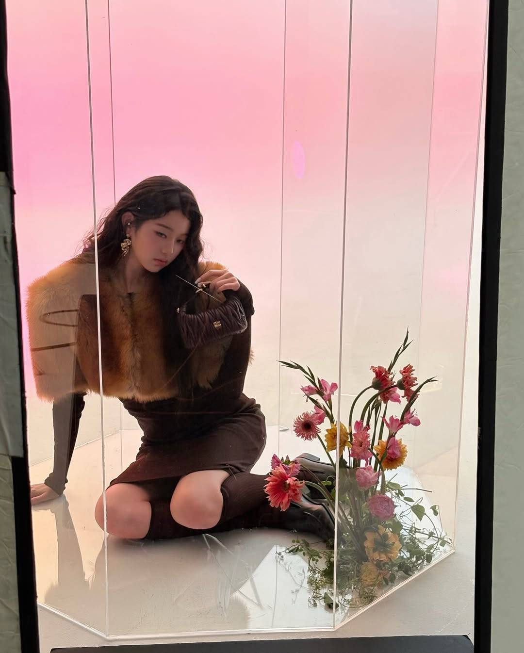 A moment captured by Jang Wonyoung (IVE)'s fan