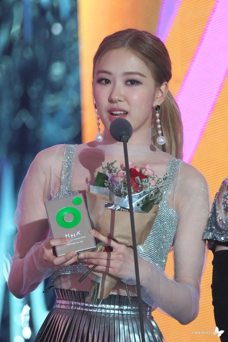 Recent activity shot of ROSÉ (BLACKPINK)