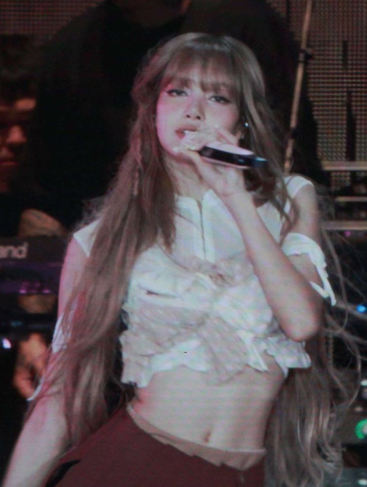 Lisa (BLACKPINK)的最新活动照片