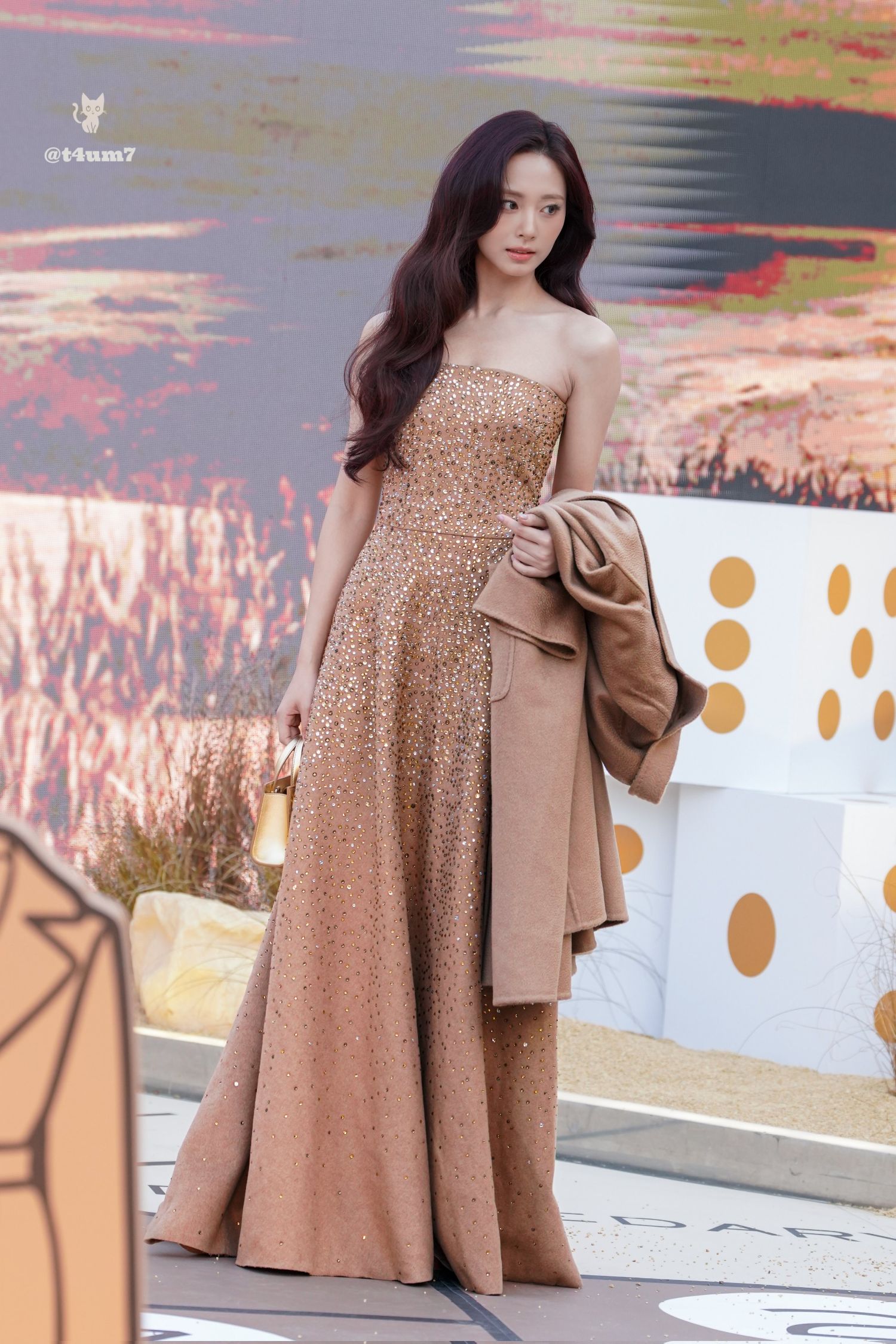 Potret di balik layar Tzuyu (TWICE)