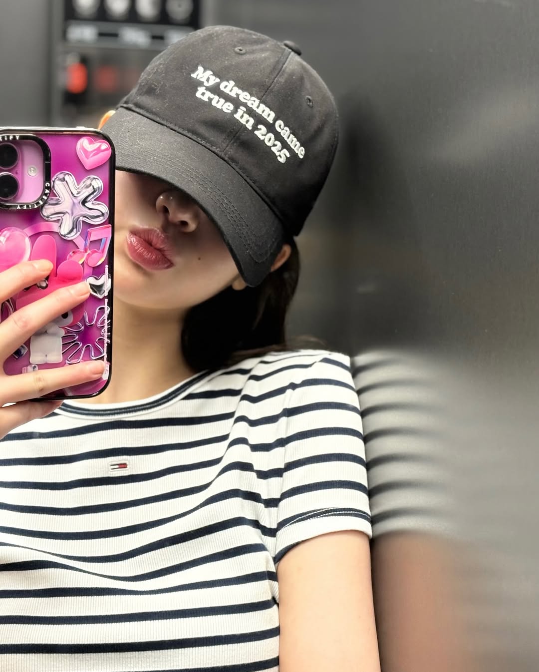 Recent activity shot of Jang Wonyoung (IVE)